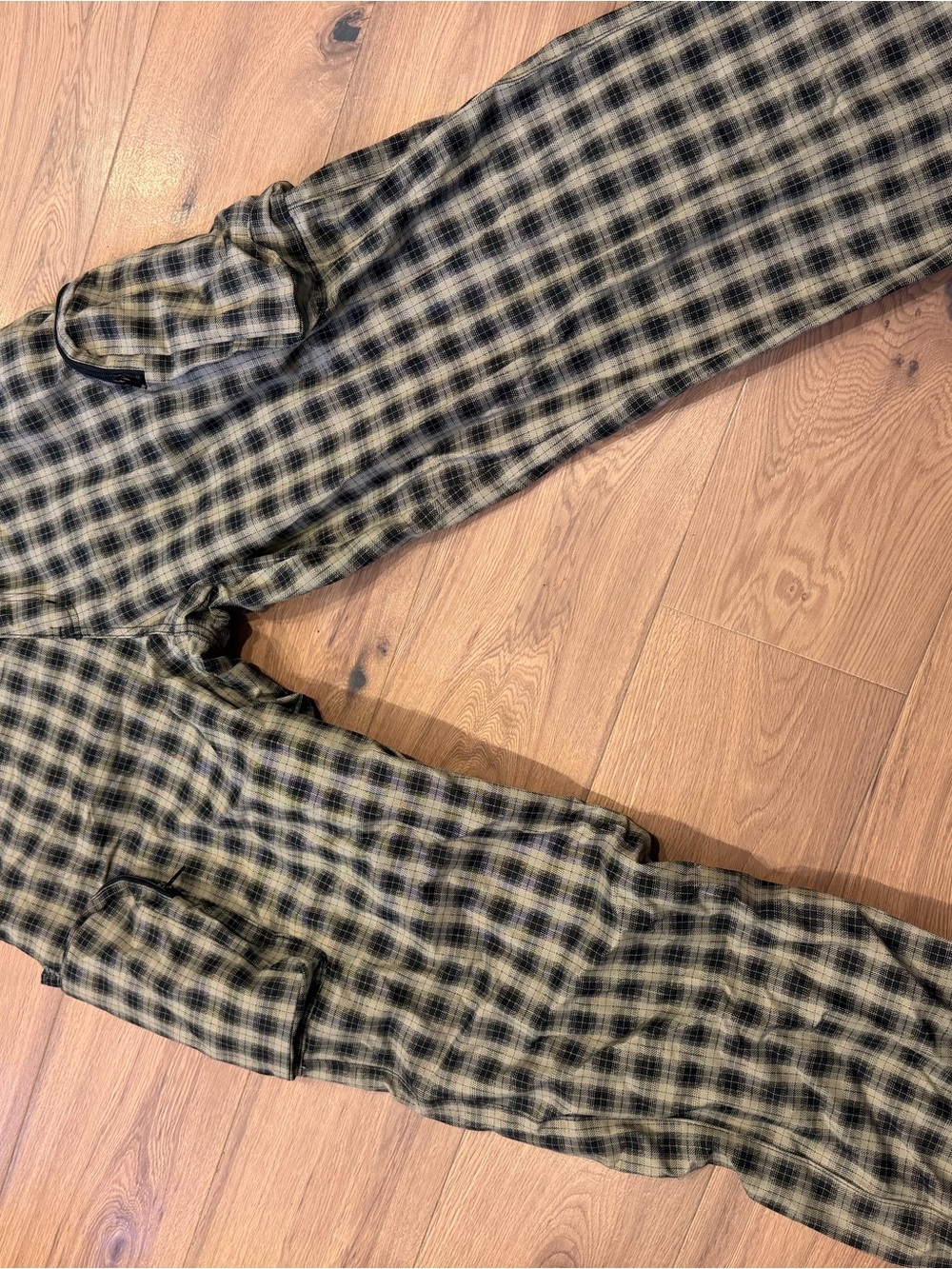 Raspberry Hills Men's Plaid Cargo Pants -  Cream/Black